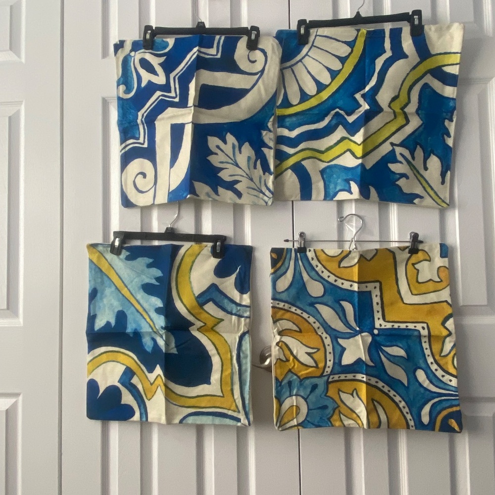 Set of 4 Blue Abstract Art Pattern Polyester Cushion Cover NWOT - MAKE Offer